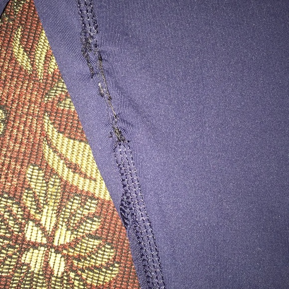 ⭐️Lululemon cropped leggings - Picture 2 of 5